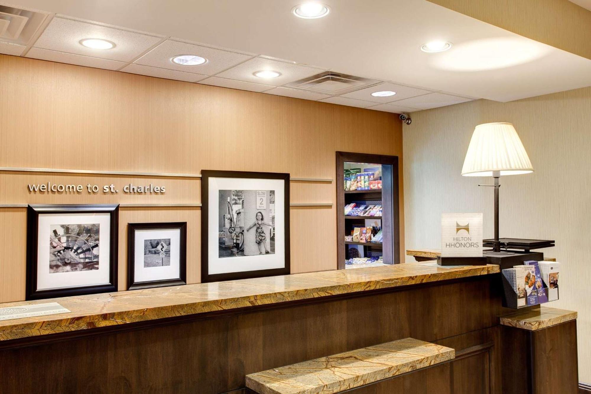 Hampton Inn&Suites Chicago/Saint Charles Extérieur photo